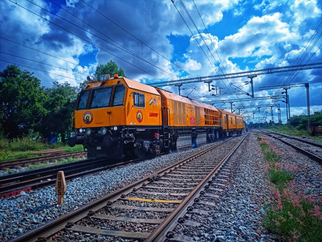 BEML Limited Secures ₹157 Crore Order for 15 Sets of Switch Rail Grinding  Machines